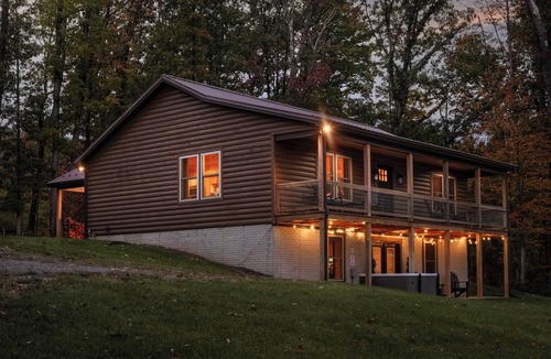 Stanley Cabin | Skyline View: New build! A+ views! Spacious!