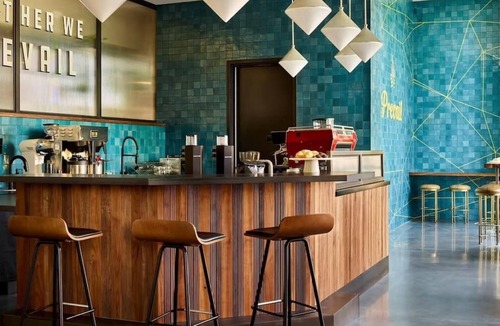 Home Park Apartment | Skyline View Serene Oasis