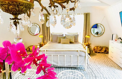 Millerton House | Skyloft Mountaintop Glorious privacy amidst the treetops!