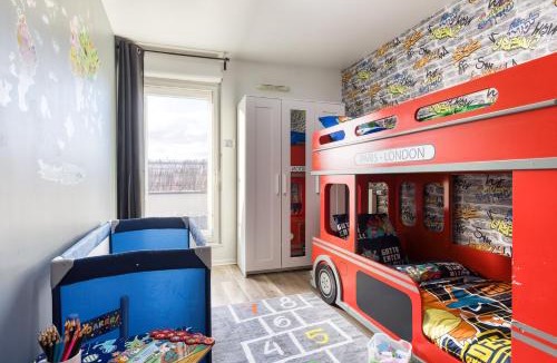 Argenteuil Apartment | Skylounge- 8Pers -Families - Pros -Terrace- BBQ -Parking- WIFI