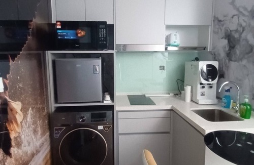 Brickfields Apartment | SkyPool Suite @ KL Sentral - Suite A