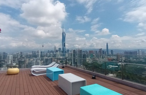 Brickfields Apartment | SkyPool Suite @ KL Sentral - Suite A