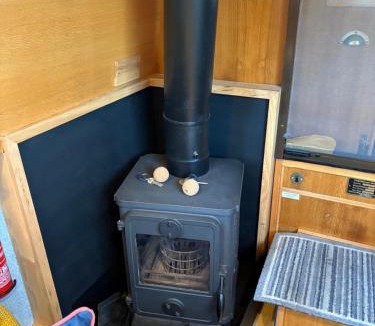 Broadwell Boat Rental | Skyrack