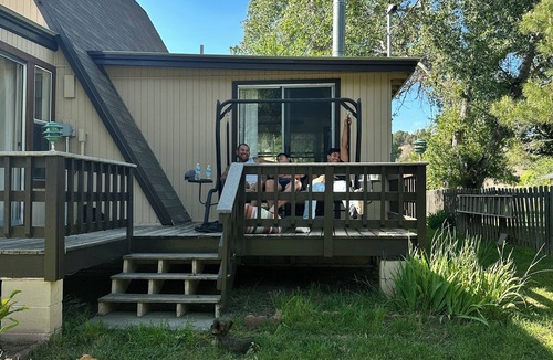 San Lorenzo House | SkyView at Lake Roberts getaway