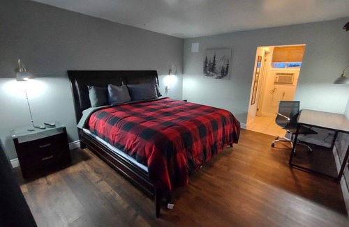 Melancthon Hotel | Skyview Motel
