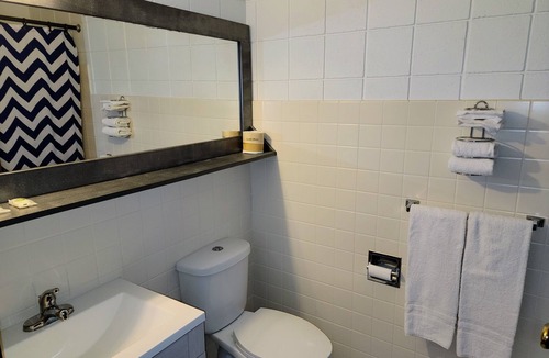 Prairie du Sac Hotel | Skyview Motel