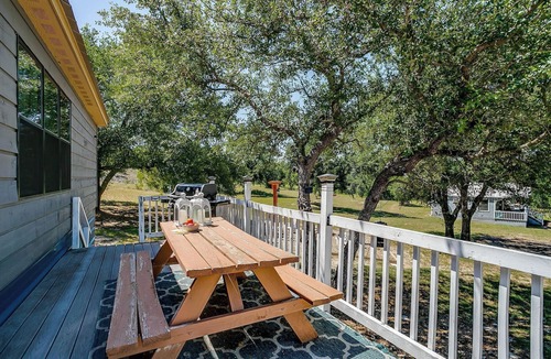 Paluxy House | Skyview Ranch King Cabin