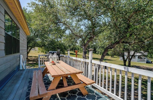 Paluxy House | Skyview Ranch King Cabin