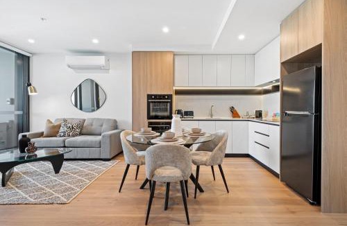 Alphington Apartment | Skyview1-Bed, Infinity Pool, Cinema, Gym & BBQ