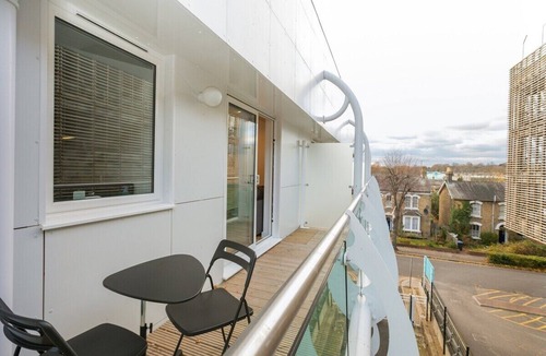 Grange Apartment | Skyvillion - Tower Point Enfield 2Bed w/Balcony