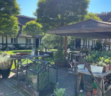 Faxe Ladeplads Bed & Breakfast | Slangerupgaard