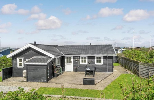 Logstor House | Slap a