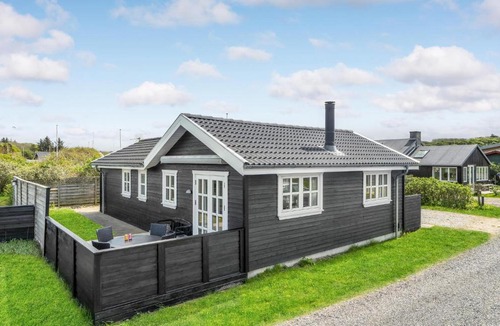 Logstor House | Slap a