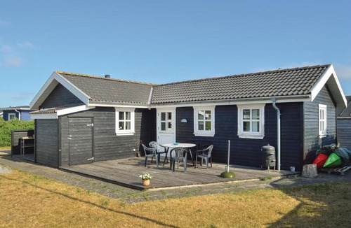 Logstor House | Slap a