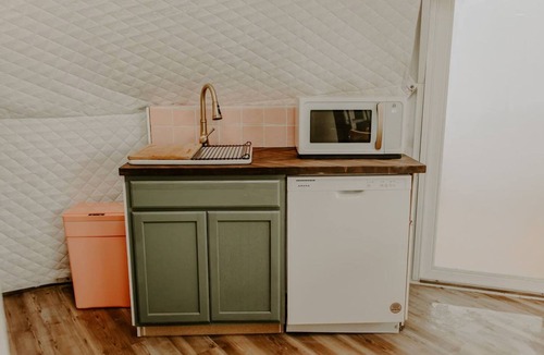 Cosby House | Slate Crossing Creekside Dome