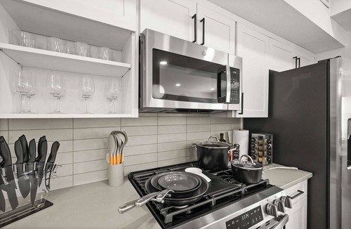 People's Freeway Condo | SLC - Delta Ctr -King Bd - Airport - Garage
