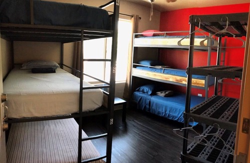 People's Freeway Hostel | SLC Hostel