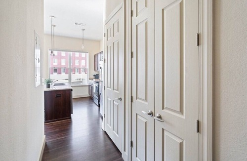 Montgomery Apartment | Sleek 1BR Stay | City Comfort + WiFi