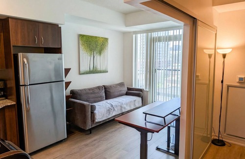 King West Village Condo | Sleek 1BR Suite in Liberty Village w/Full Gym