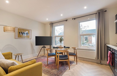 St. Ann's Apartment | Sleek 2 Bedroom Flat in the Heart of North London