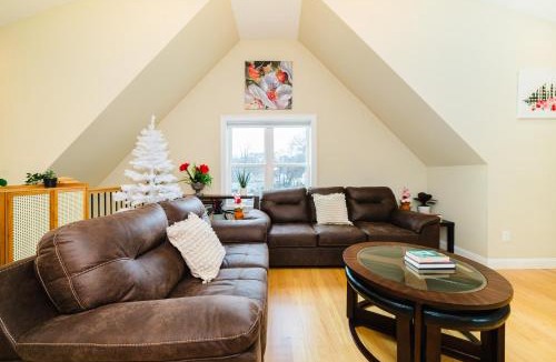 West Codman Hill - West Lower Mills Apartment | Sleek 3BR Boston - World Cup 2026 Escape - Near Franklin Park 60-3