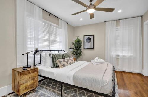 Buckhead House | Sleek 5BR Buckhead HomeModern,Spacious & Central