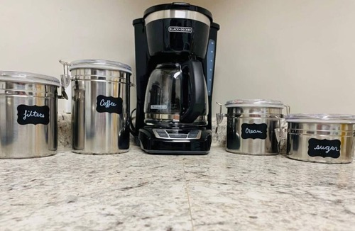 Orangevale House | Sleek and fully equipped studio