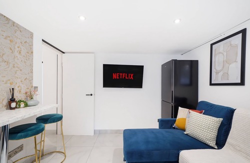 Castleford Apartment | Sleek and Stylish Yorkshire Gem