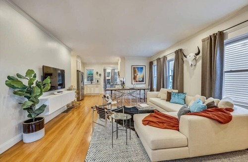 Forest Hills - Woodbourne Condo | Sleek Boston Home | Near T