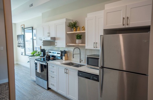 Chatham-Kent Condo | Sleek. Brand New 1 Bedroom Condo. Cozy Luxury.