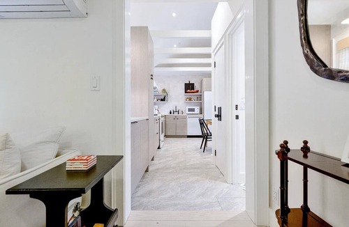 Brant Point Apartment | Sleek Downtown Nantucket Condo