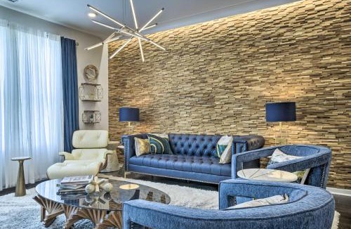 Durham House | Sleek Durham Townhome Near Dtwn w/Balcony!