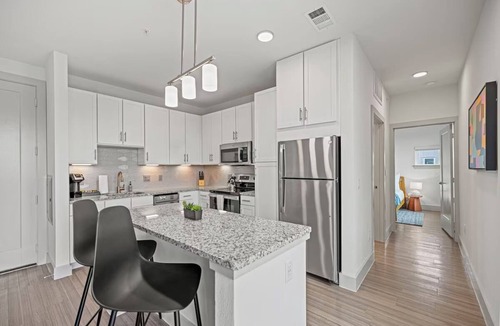 Waller Creek District Hotel | Sleek Haven w/Kitchen | Prime Downtown Location | Perfect for Business Traveler