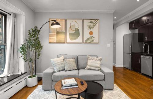 Ukrainian Village Apartment | Sleek Lower East Side Retreat