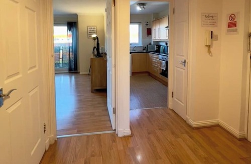 Cowlairs Apartment | Sleek & Modern 2BR | Easy Access to City Centre