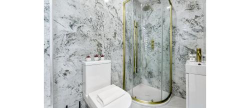 Peckham Rye Apartment | Sleek Modern 3BR Flat in Nunhead