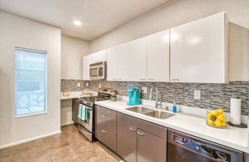 Biggs Field Apartment | Sleek Modern 4BR Near Fort Bliss