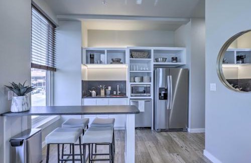 Downtown Apartment | Sleek, Newly Updated Downtown San Marcos Apt!