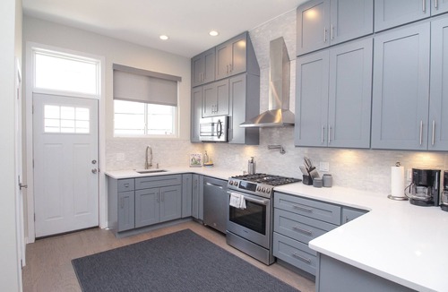 Newbold House | Sleek + Posh! 4 Bed/3.5 Baths! +RoofDeck! - Sleeps 12!