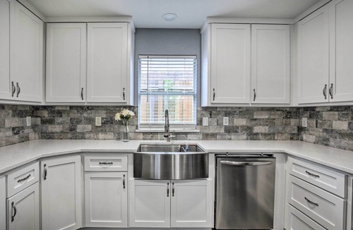 Elmo House | Sleek Rockwall Home Near Dtwn Dallas & Lake!
