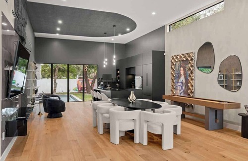 Buena Vista House | Sleek Stylish Luxe Villa, Pool, Billiards, BBQ