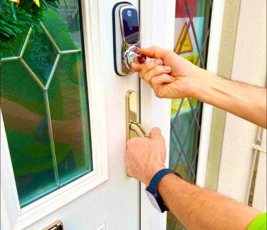 Ponders End Apartment | Sleep-2 Studio-Free Parking Pet-Tottenham Stadium