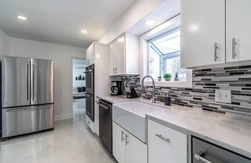 Bay Area House | Sleep 29 - Oceanfront Retreat 2 Homes for 29-Guests!