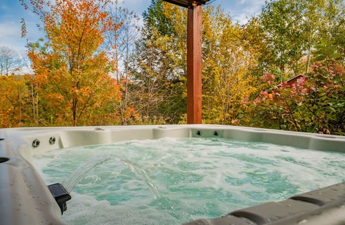Bethel Ski Chalet | Sleep 29★Pano Views★Hot Tubs★Saunas★Game Rooms★DogsOK
