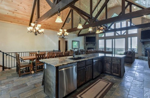 Indian Point House | Sleep 36 - 16 King Beds - Indoor Pool - Right by SDC - Vanessa's Vacation Homes