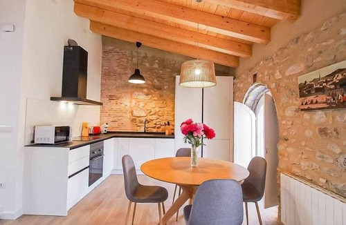 Besalu Apartment | Sleep and Stay Besalú Iglesia Atico with terrace