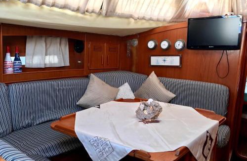 Sant Adria de Besos Boat Rental | Sleep & Boats Barcelona City