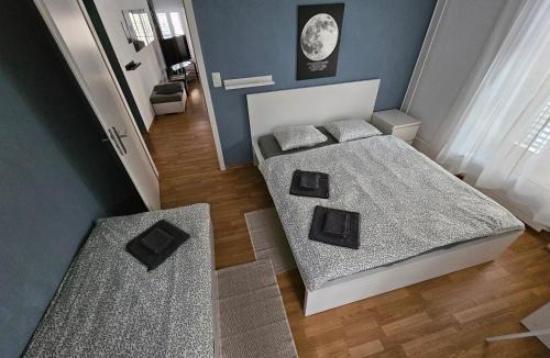 Goeschenen Apartment | Sleep here