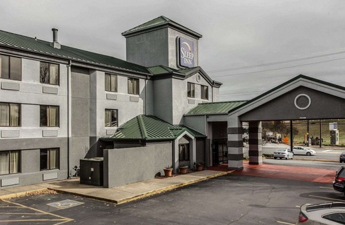 Greenville - Spartanburg Hotel | Sleep Inn at Greenville Convention Cente