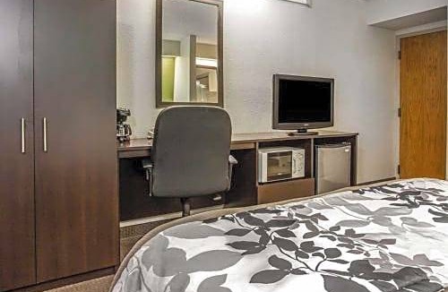 Greenville - Spartanburg Hotel | Sleep Inn at Greenville Convention Center